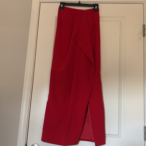 Belle Badgley Mischka Red Skirt - Picture 2 of 8